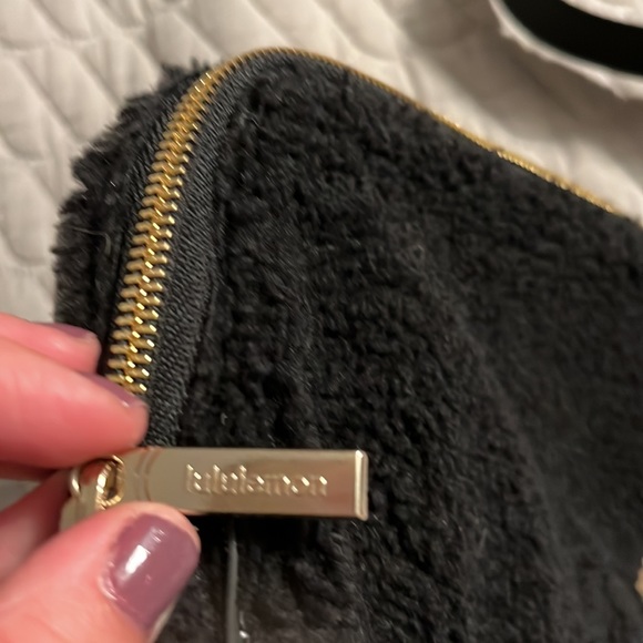 Black Lululemon fuzzy every day bag with gold hardware - Picture 3 of 6